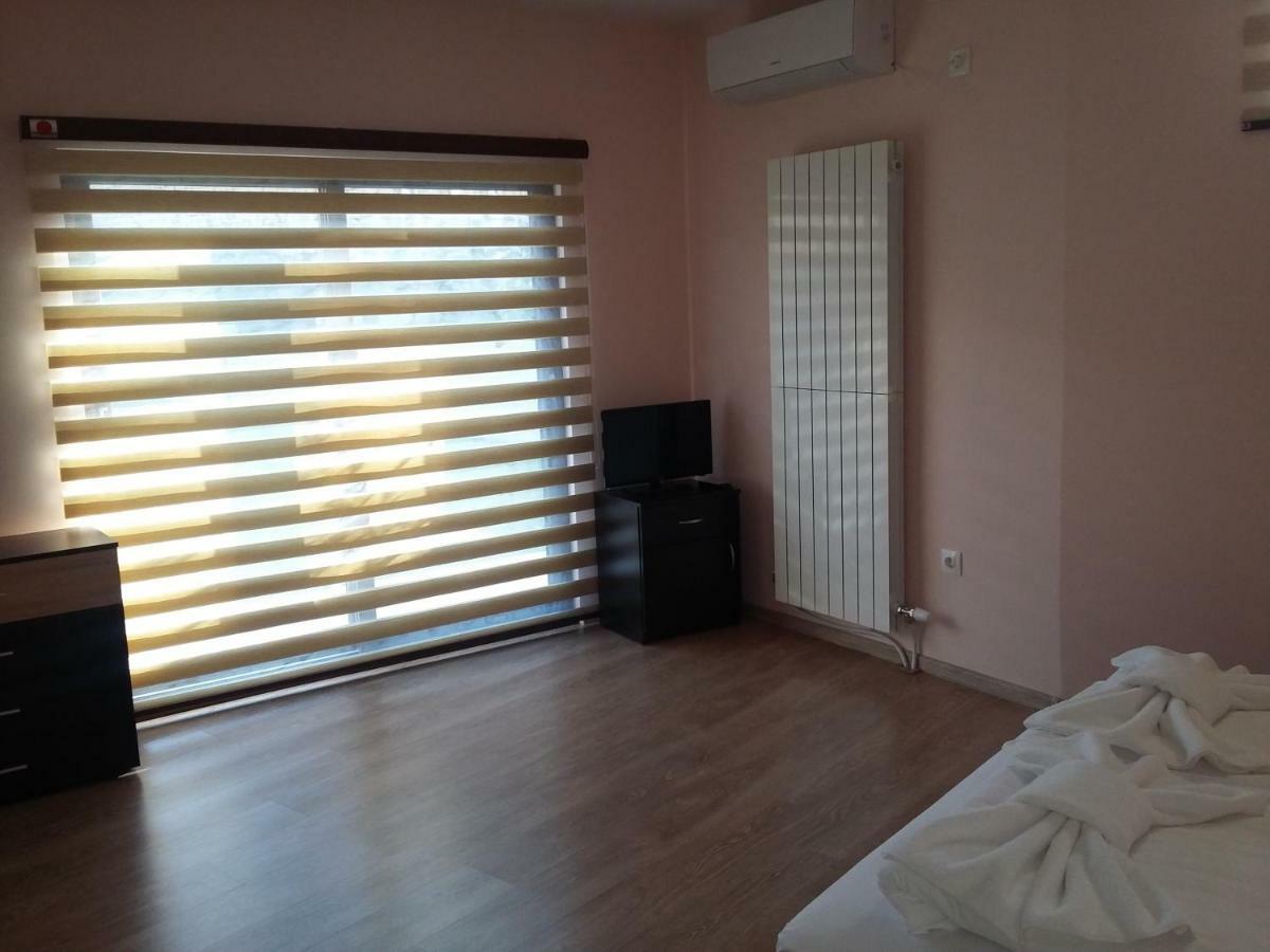 Guest House Ideal Saparewa Banja Zewnętrze zdjęcie